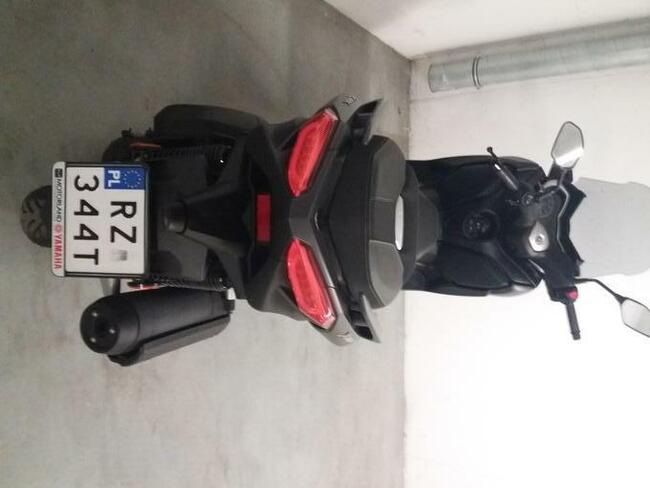 Yamaha xmax 125