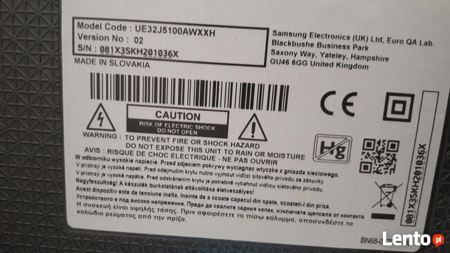 Sprzedaje telewizor SAMSUNG i daje teczkę skórzaną