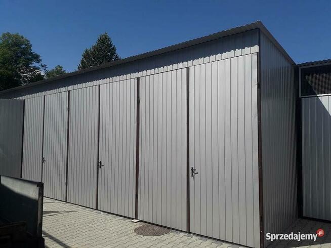 Garaż blaszany wiata na maszyny rolnicze konstrukcja profil