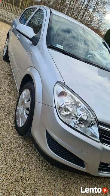 Pranie Tapicerki Samochodowej Domowej Dywanów