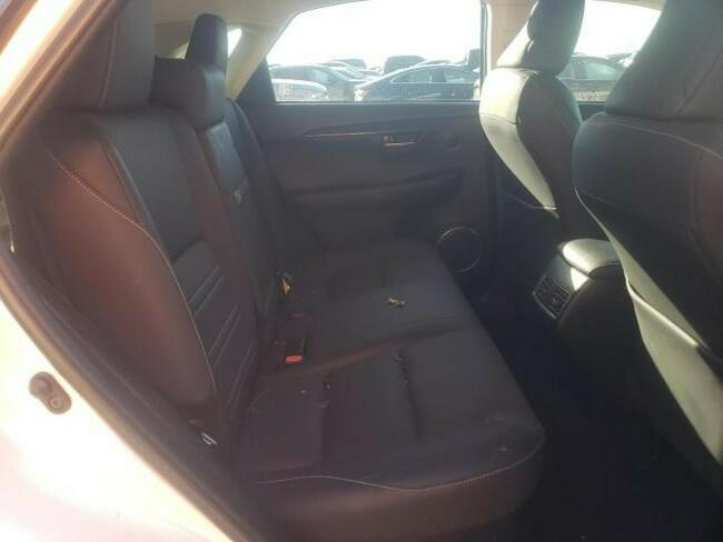 Lexus NX 2017, 2.0L, od ubezpieczalni