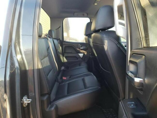 Chevrolet Silverado 2017, 5.3L, porysowany lakier
