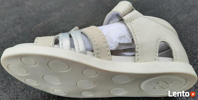 22 Sandałki dziewczęce 14cm białe skóra