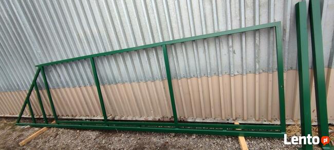 Brama przesuwna 4m - rama + słupki