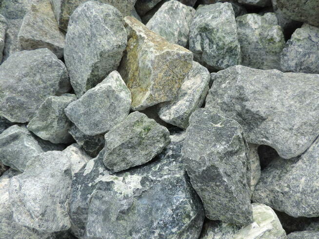 Kamień Zielony do ogrodu Grys Zielony ogrodowy