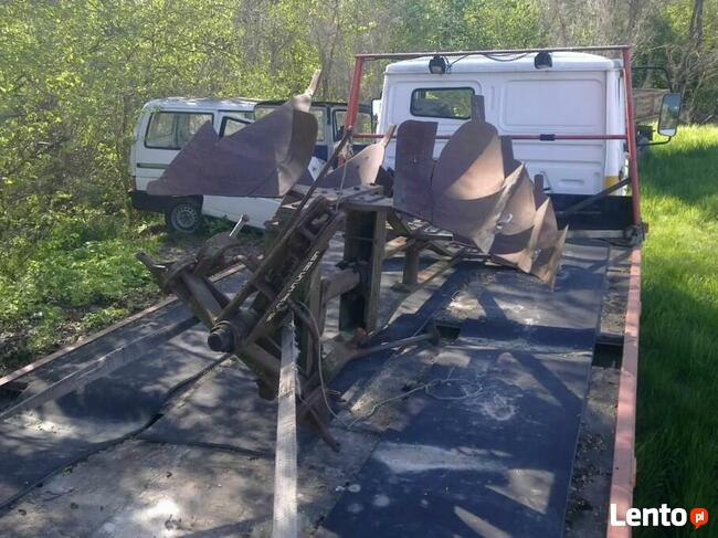 Pług 3 skibowy obrotowy do C-360.