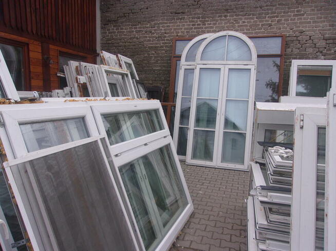 Okna pcv w szerokim wyborze 1000 - ące okien na stanie