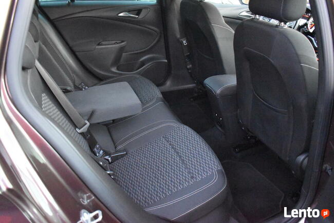 NAWIGACJA KAMERA LED Podg.Fotele i kierow.Czujn przód/tył !!