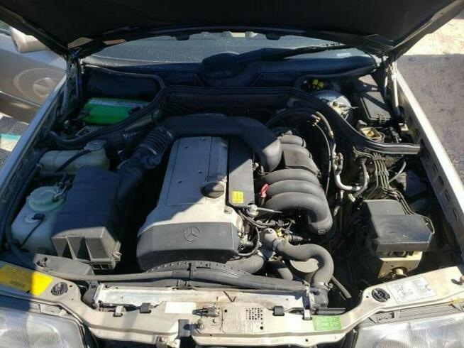 Mercedes E 320 1995, 3.2L, od ubezpieczalni