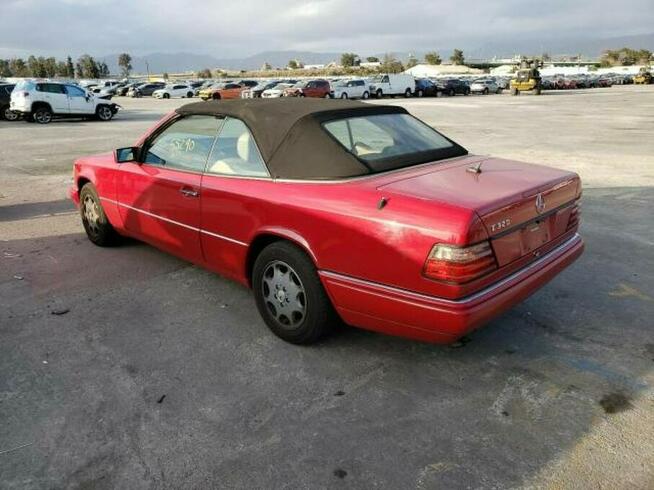 Mercedes E 320 1994, 3.2L, od ubezpieczalni