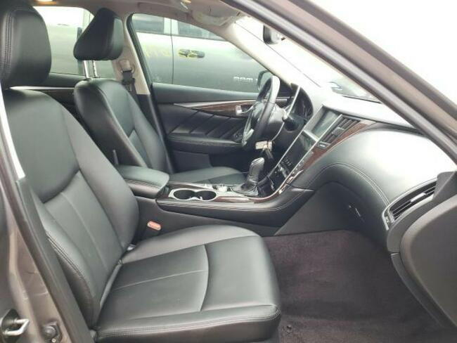 Infiniti Q50 2019, 3.0L, od ubezpieczalni