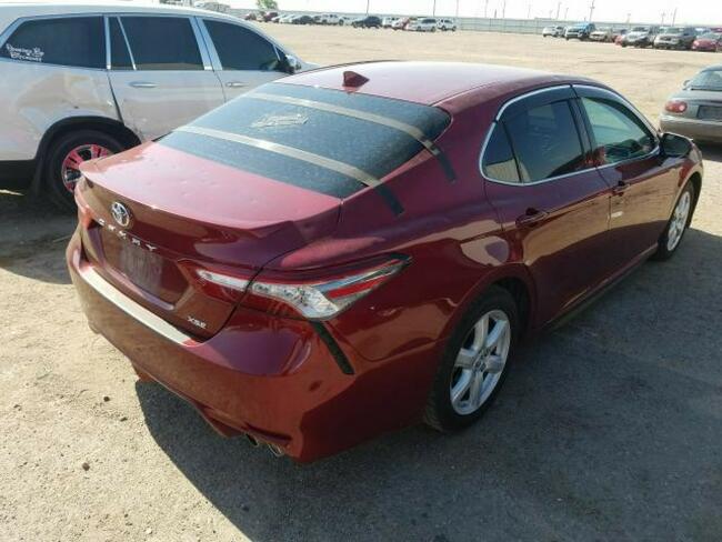 Toyota Camry 2018, 2.5L, od ubezpieczalni