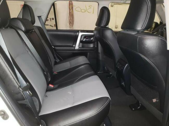 Toyota 4-Runner 2021, 4.0L, od ubezpieczalni