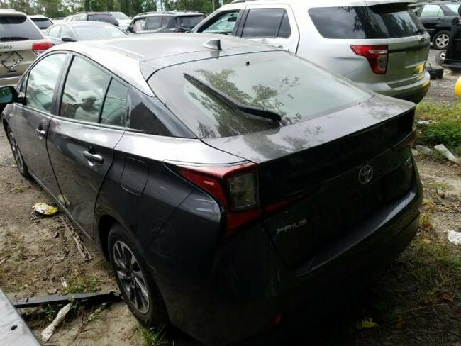 Toyota Prius 2019, 1.8L HYBRID, od ubezpieczalni