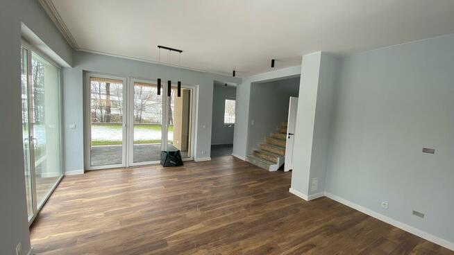 GŁADZ MALOWANIE TRADYCYJNIE I NATRYSKOWO