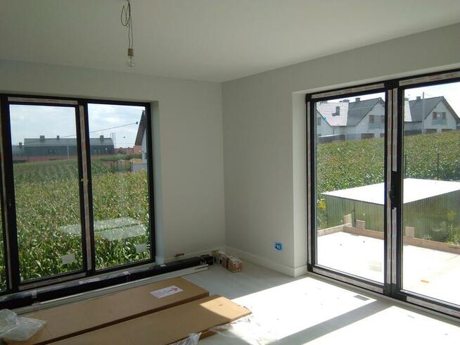 GŁADZ MALOWANIE TRADYCYJNIE I NATRYSKOWO