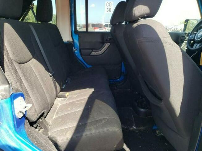 Jeep Wrangler 2015, 3.6L, 4x4, porysowany