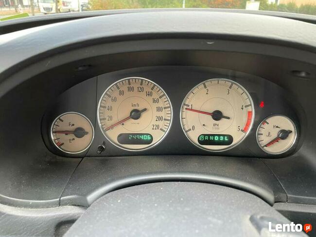 Voyager 2.8 CRD do przewozu inwalidy na wózku