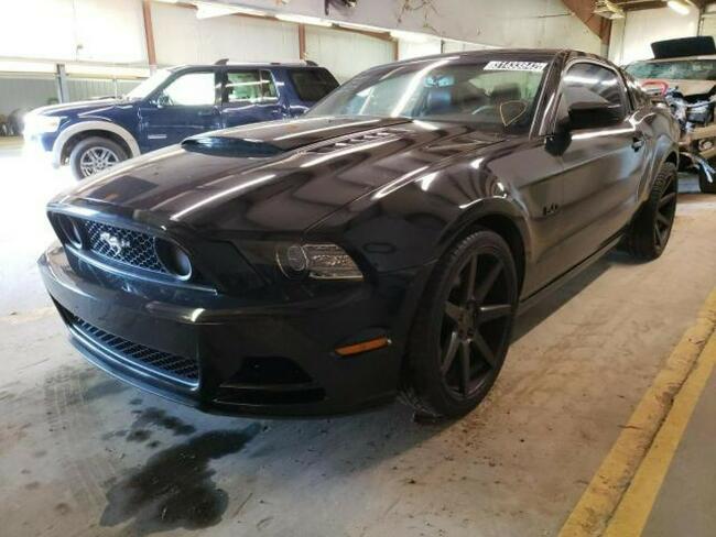 Ford Mustang GT, 2013, porysowany lakier