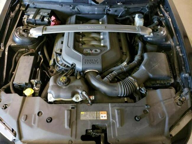 Ford Mustang GT, 2013, porysowany lakier