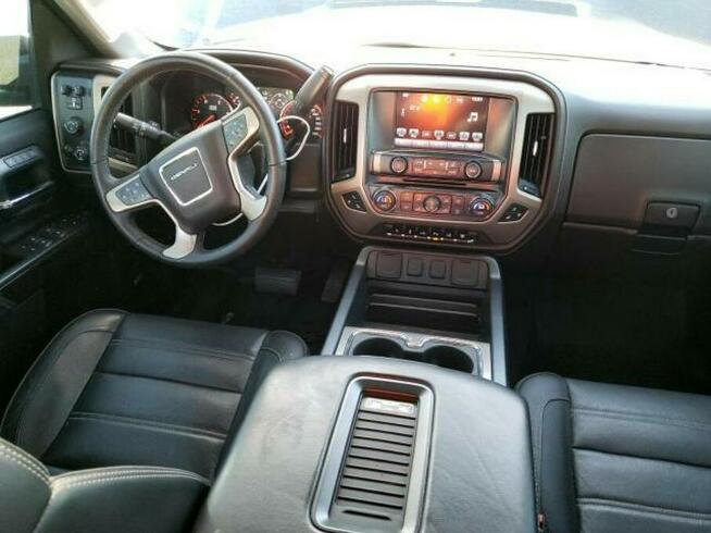GMC Sierra K2500, 2016, 6.6L, 4x4, porysowany