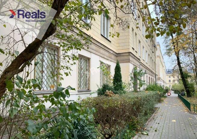 OKAZJA - BIURO 68 M2 PRZY METRZE !