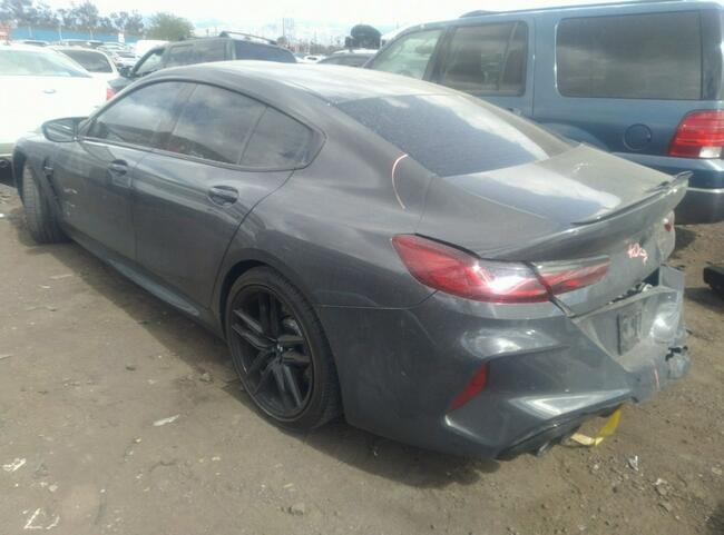 BMW M8 2021, 4.4L, 4x4, od ubezpieczalni