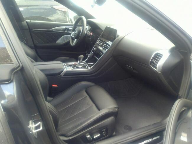 BMW M8 2021, 4.4L, 4x4, od ubezpieczalni