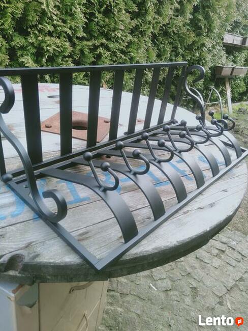 Wieszak ścienny nowoczesny design Belsoo producent