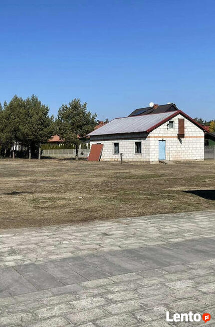 Działka rolno -budowlana z dwoma budynkami