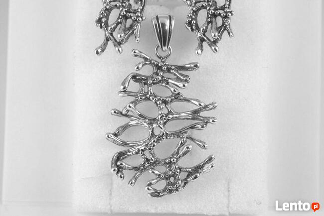Piękny srebrny komplet: kolczyki i zawieszka. Biżuteria...