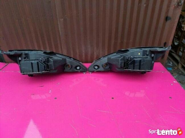 Lampy przednie nowe komplet Ford Focus 2001-2004 rok