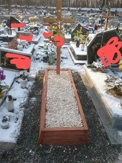 Granitowe wazony, lampiony, drewniane obudowy na grob