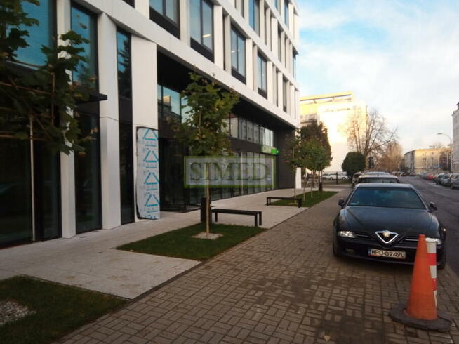 Magazyn 1 piętro , winda towarowa