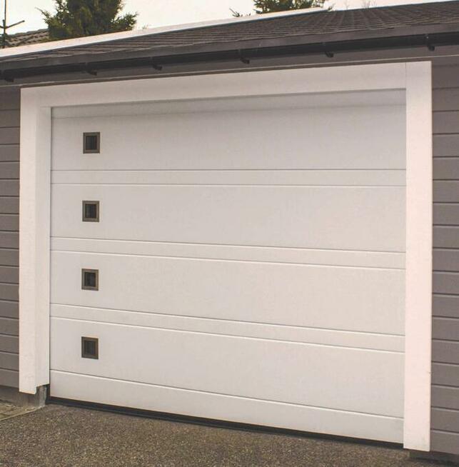 Brama segmentowa automatyczna w kolorze RAL 7016 Antracyt,