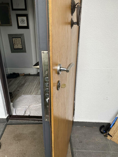 Ślusarz Warszawa. Pogotowie Zamkowe. Mobilny Serwis