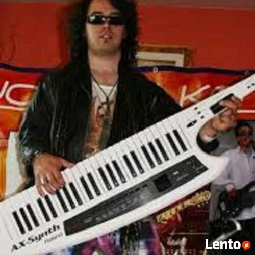 conrado michell PianistĄ, GitarzystĄ, WokalistĄ, Kompozytor