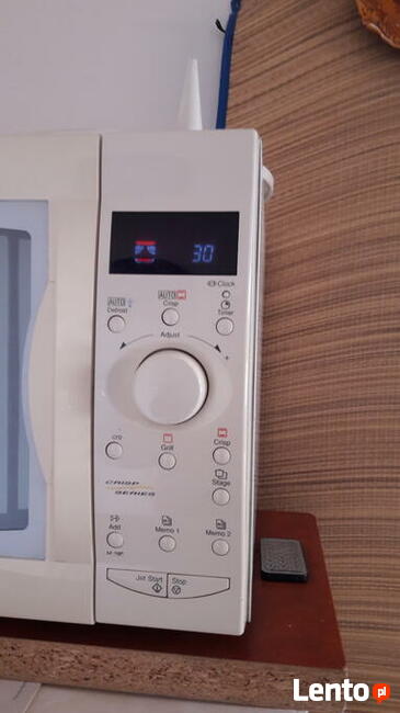 Sprzedam kuchenkę mikrofalową firmy Whirlpool model AVM 350
