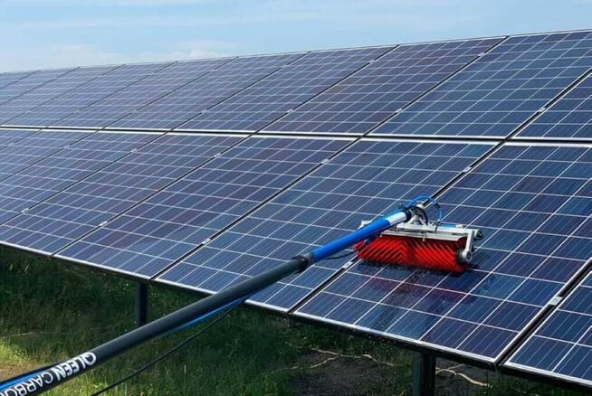 Mycie paneli fotowoltaicznych, fasad, szyb, elewacji