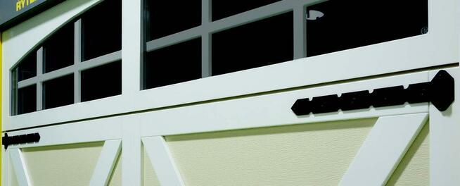 Brama segmentowa RETRO -ponadczasowa elegancja