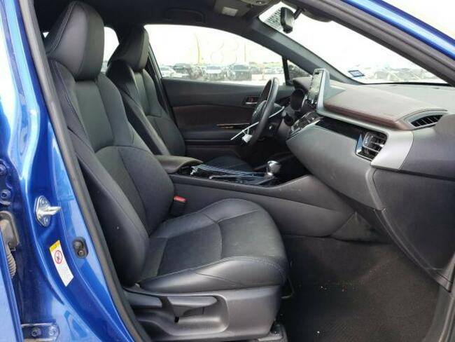 Toyota C-HR 2019, 2.0L, po gradobiciu