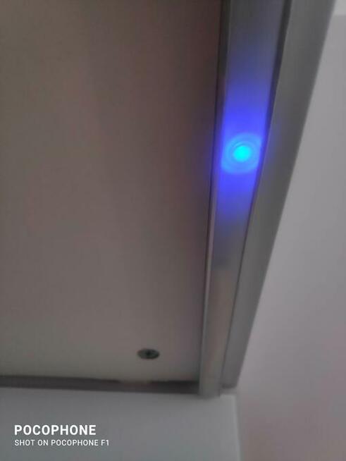 Pojemnościowy dotykowy przełącznik LED