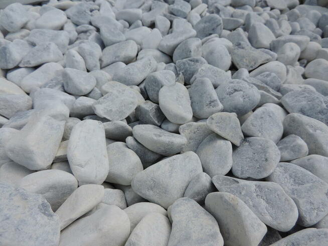 Kamień ozdobny szary otoczak Ice Blue grys białoszary lodowy