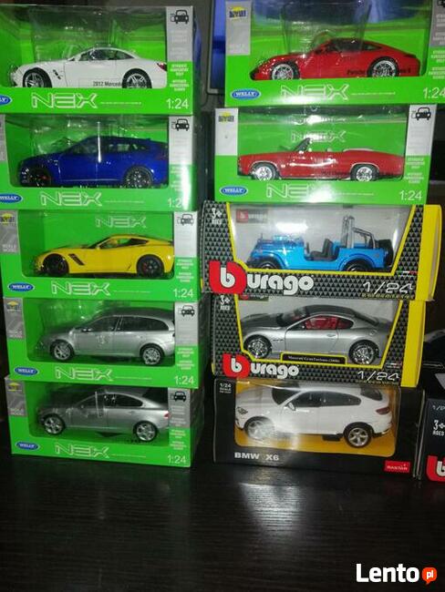 Modele samochodów 1 :24