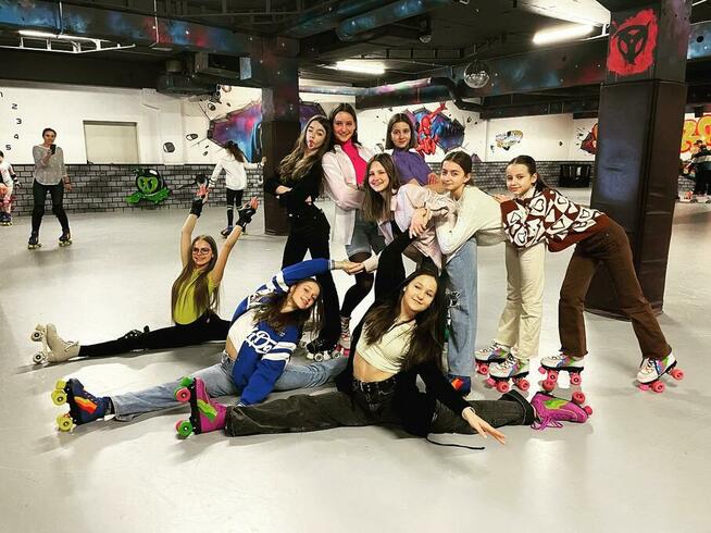 Nauka jazdy na wrotkach - zajęcia indywidualne i grupowe