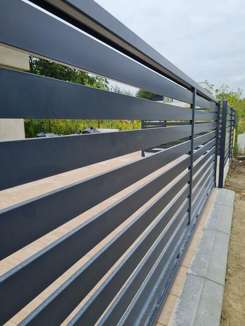 Bramy, ogrodzenia palisadowe, ogrodzenia panelowe