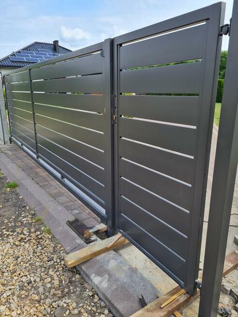 Bramy, ogrodzenia palisadowe, ogrodzenia panelowe