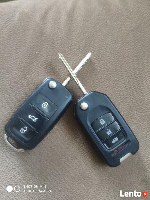 Dorabianie kluczy samochodowych z immobiliserem