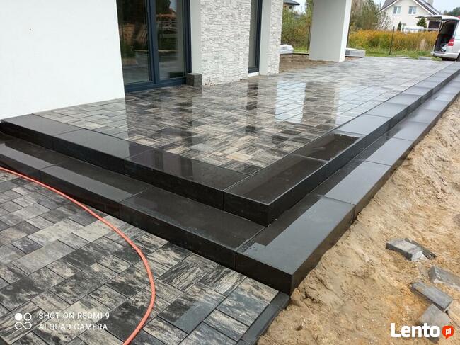 Ukladaninie kostki brukoweje