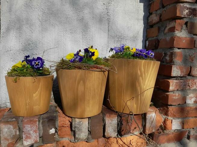 Zestaw donic drewnianych, donice tarasowe, osłonki